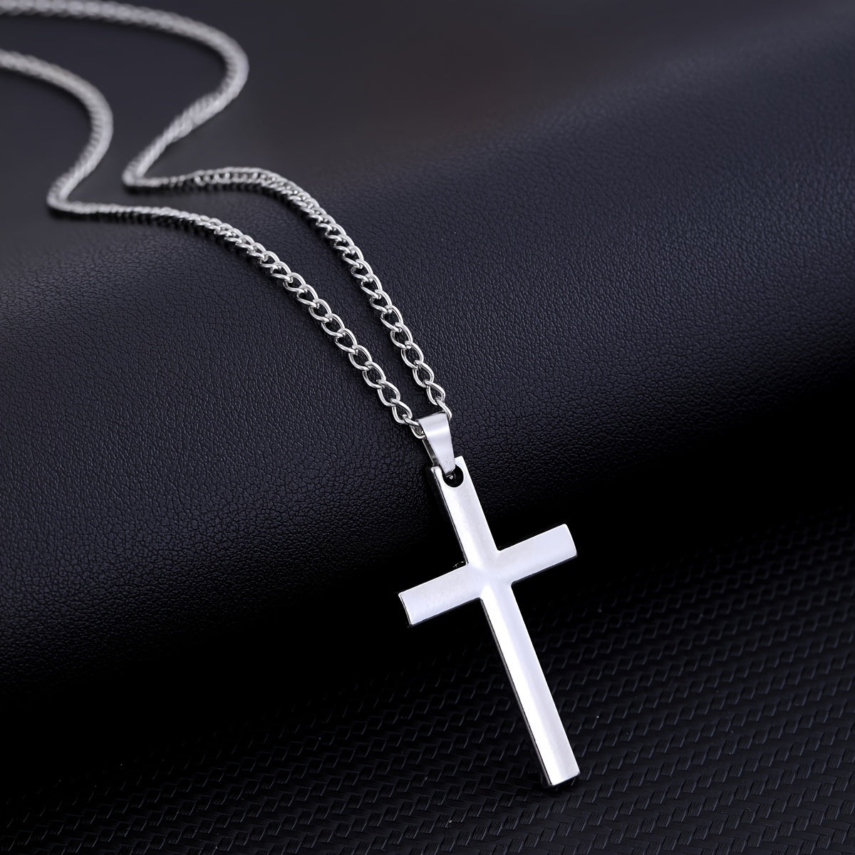 Minimalist Cross Pendant Chain Necklace